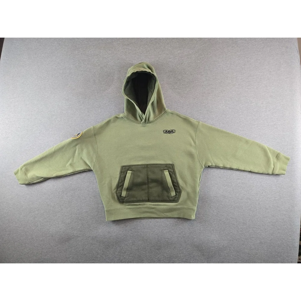 Nike Hoodie‎ Boys Large LeBron James Strive For Greatness Patch Lion DV3083